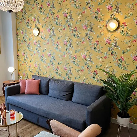 Apartment Mrs
