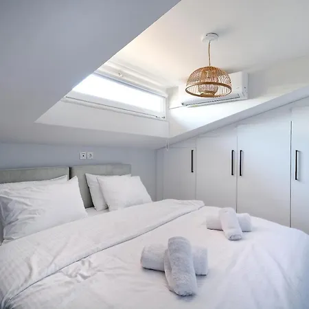 Trojan Affair Apartment *