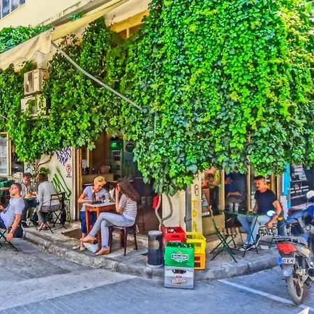 Monastiraki Classy