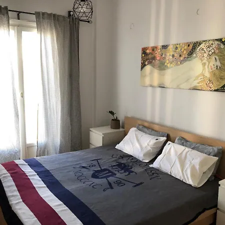 Apartment Cosy In Metaxourgeio *