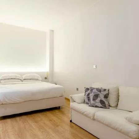 Elegant 2bd Evelpidon Apartment