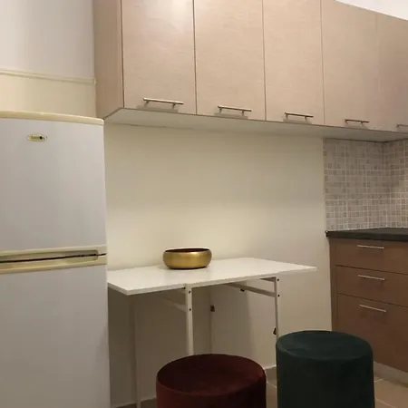 Cosy In Metaxourgeio Apartment Athens