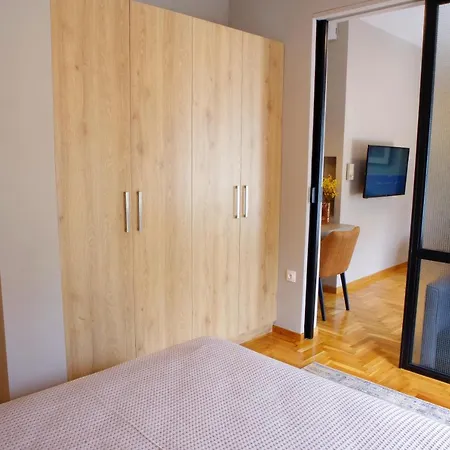 Absolute Xiv View Apartment