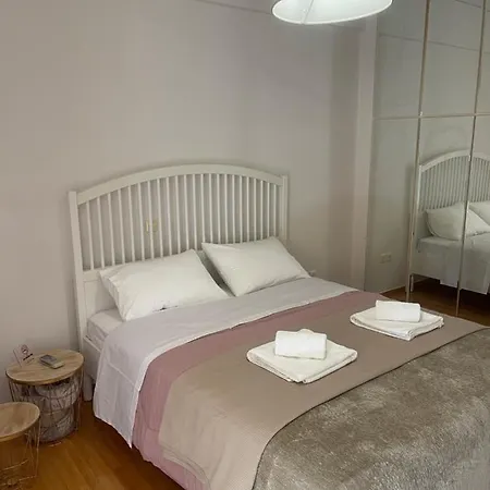 Cassiopeia - Glyfada Apartment Athens