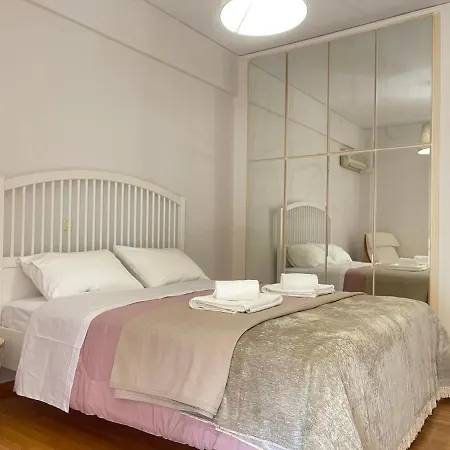Cassiopeia - Glyfada Apartment