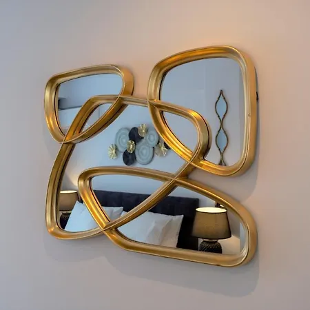Dema Luxury - Perikleous E8 * Athens