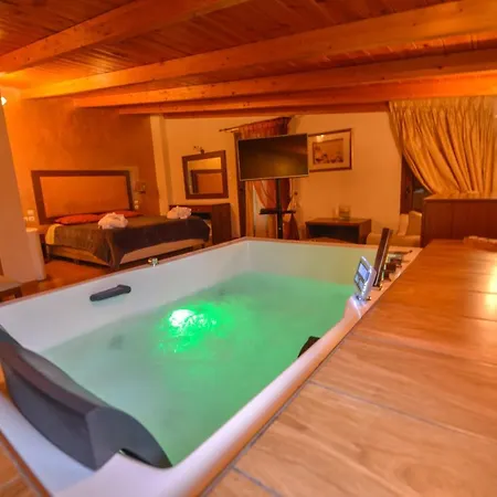 Hotel Chris 2*