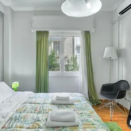 2bdr Olympianzeus With Netflix Apartment