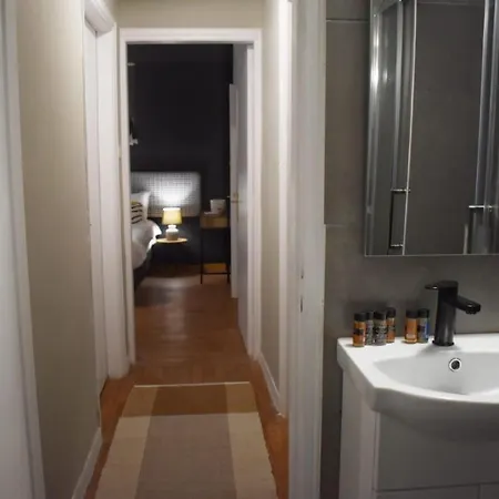 Apartment Location...acropolis! *