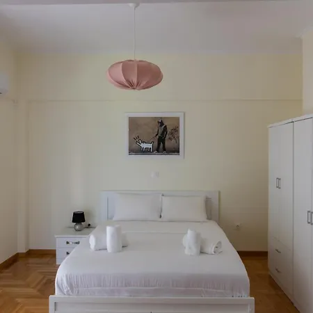 Bright And Spacious 2-bedrooms In Διαμέρισμα
