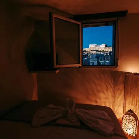 Acropoli's Balcony Apartment *