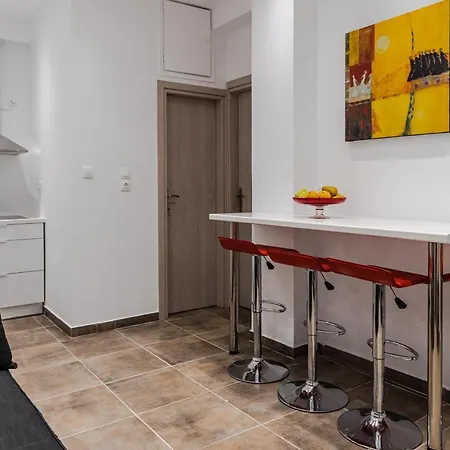 Bijou In Glyfada Center Apartment *
