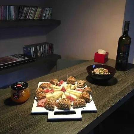 Cozy Loft With Jazz Notes In Kolonaki Apartment *