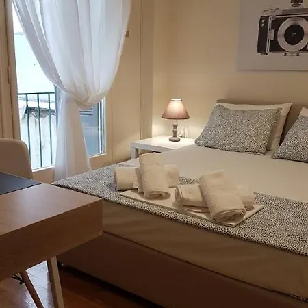 Apartment Begonia-athens Center, 6 Bd, 2,5 Bath Athens