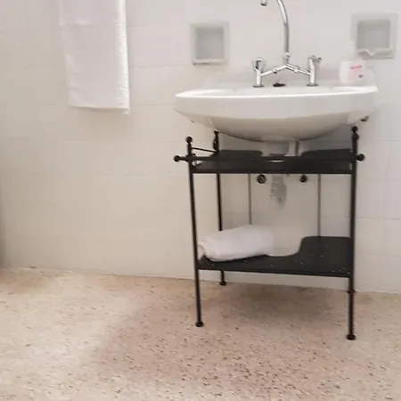 Apartment Begonia-athens Center, 6 Bd, 2,5 Bath *