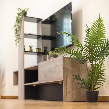 Apartment Elegant By Cloudkeys *