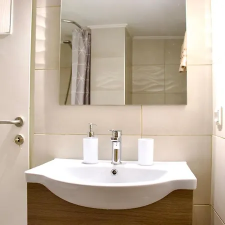 Kallithea's Breeze Apartment