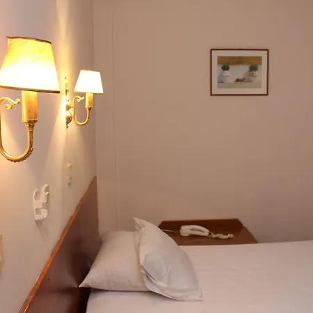 Nefeli Otel 2*