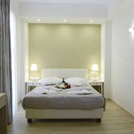 Phidias Hotel 3*