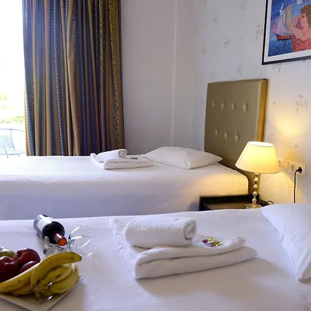 Phidias Hotel