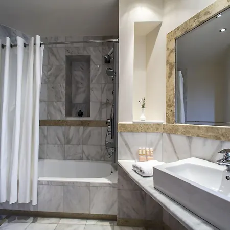 Dekelia Hotel