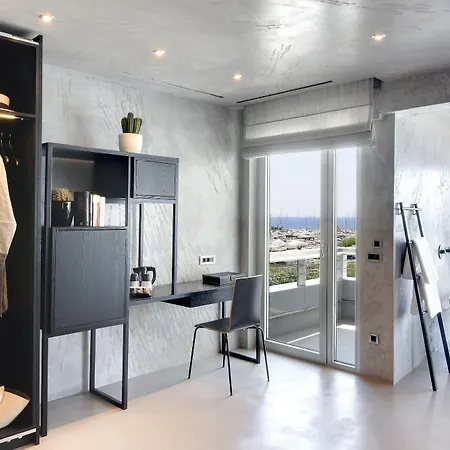 Poseidon Hotel 3*