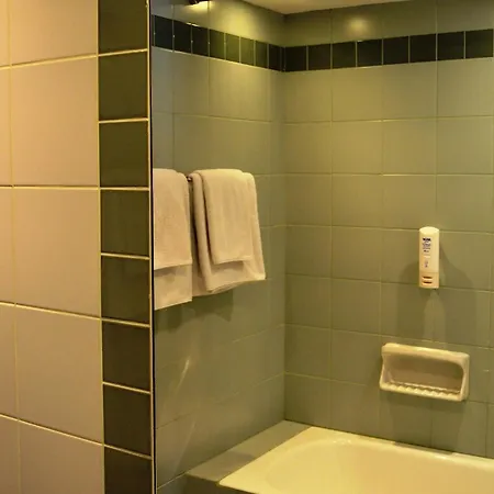 Athinais Hotel 3*