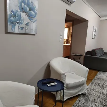 Apartment Cozy Near The Sea In Palaio Faliro