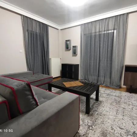 Apartment Cozy Near The Sea In Palaio Faliro
