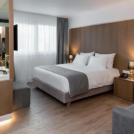 Elia Ermou Hotel 4*