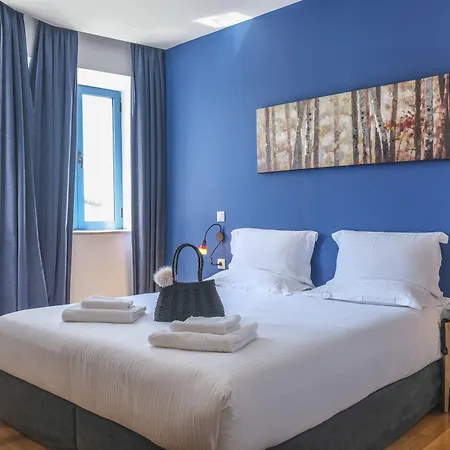 Lotus Hotel 4*