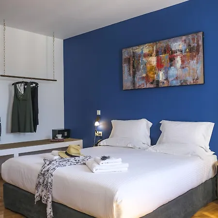 Lotus Hotel 4*