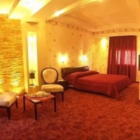 Hotel Minoa 3*