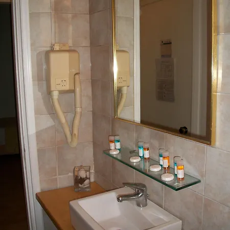 Hotel Minoa 3*