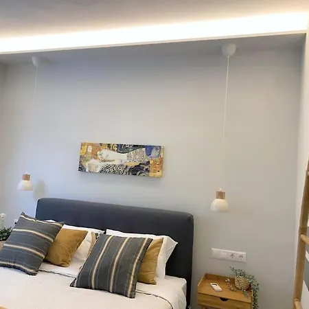 Apartment New Amazinglarge Luxury 4br Suite/1min Toacropolis