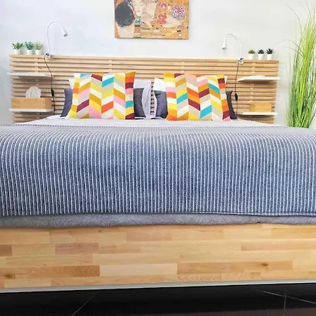 Apartment New Amazinglarge Luxury 4br Suite/1min Toacropolis Athens