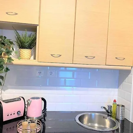 Apartment New Amazinglarge Luxury 4br Suite/1min Toacropolis *