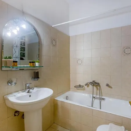 Charming In The Heart Of Plaka Apartment *