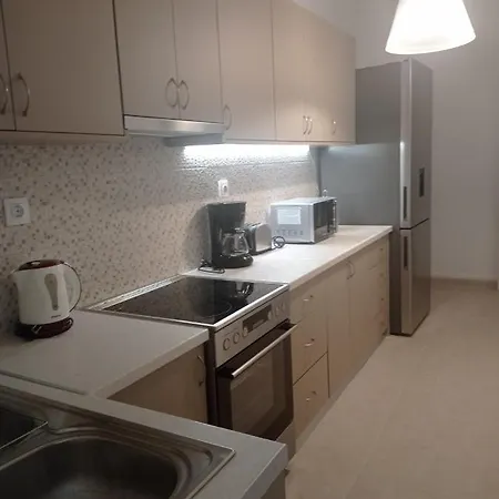 Acropolis Walkway Apartment
