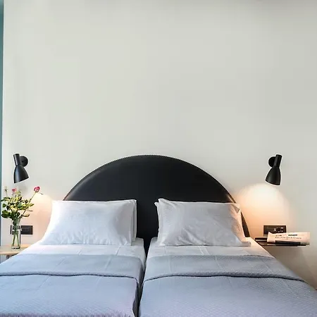 One Smart Hotel 4*