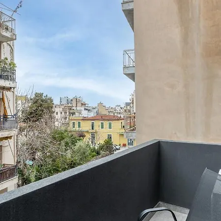 In Gazi Apartament