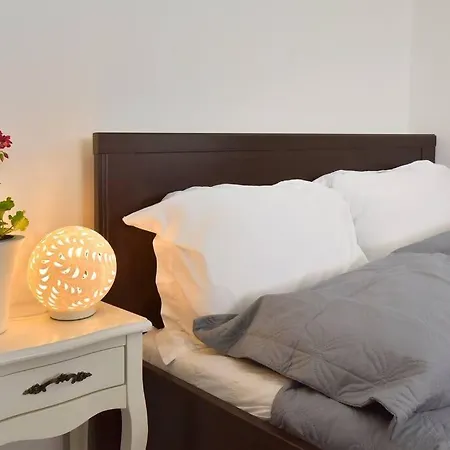 Cozy Bright Apartment *