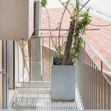 Stylish Living By Acropolis Apartment *