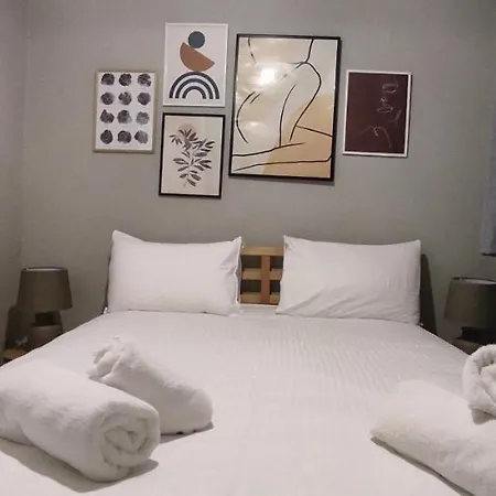 Apartment Location...acropolis!