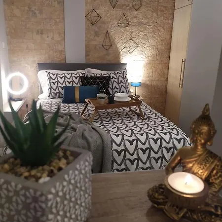 Apartment Athenian Sun-kissed Penthouse With Huge Balcony! *