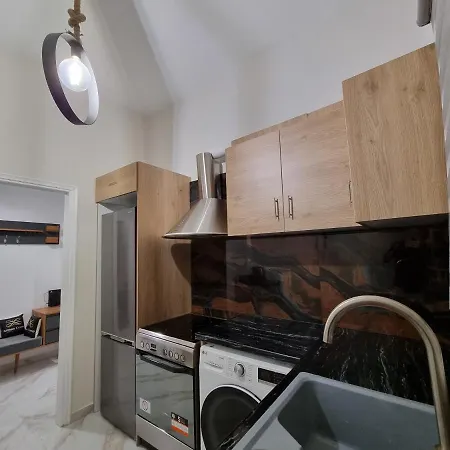 Arman Group Arya Apartment *