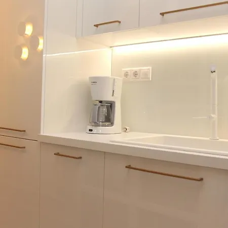 Adri & Marg Luxury Living Apartment *