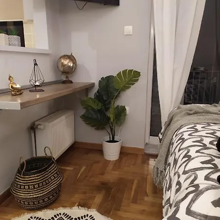 Apartment Athenian Sun-kissed Penthouse With Huge Balcony!
