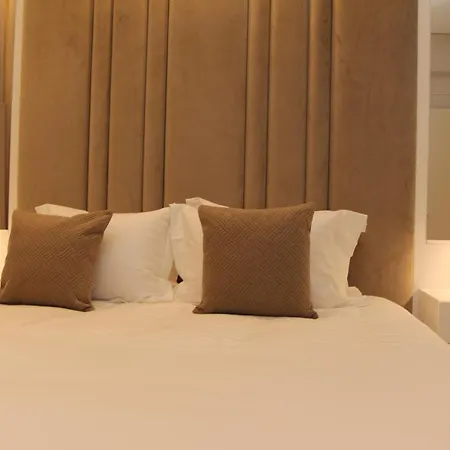 Adri & Marg Luxury Living