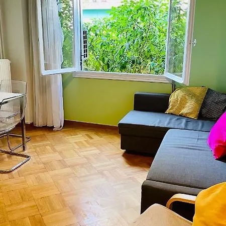70m2 4 Mins From Central Station! Apartment Athens
